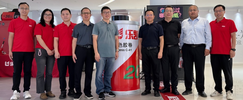 樂(lè)凱膠片國(guó)慶亮相保定萬(wàn)博廣場(chǎng)，8天沉浸式體驗(yàn)點(diǎn)燃市民光影熱情